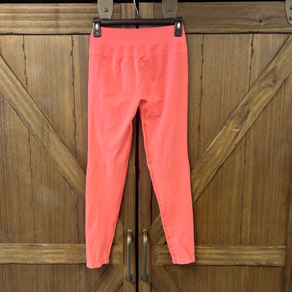 Alphalete Amplify Athletic Workout Seamless Scrunch Leggings Pixel Pink Size L - Picture 4 of 8